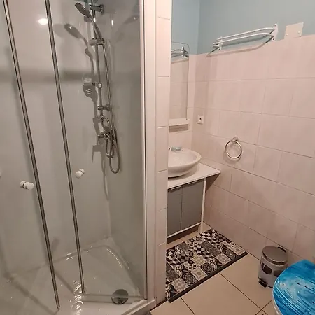 Vakantiehuis Pour 2 Avec Parking, Cuisine Equipee Et Recharge Pour Vehicules Electriques Aux Portes De Nancy - Fr-1-584-119 *